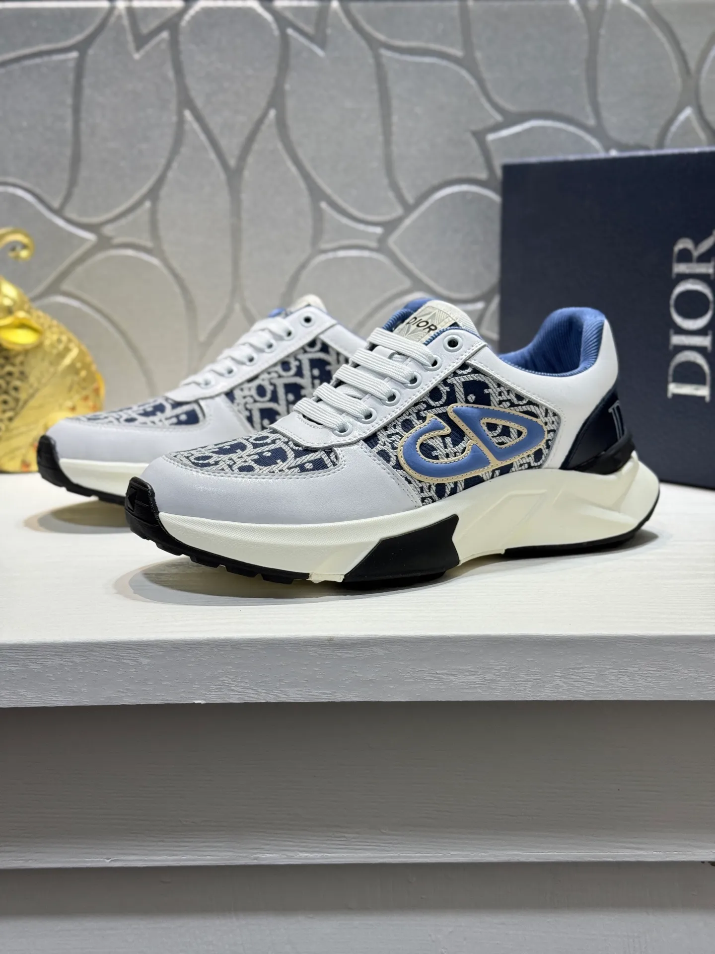 Men's shoes 💰440 [New style] 🐞🐞Original quality! Dior🔥Christan Dior (Dior) hot style [new style]⚠⚠️Top purchasing agent🔍🔍Men's HK counters are on sale simultaneously. Sole: The original sole is specially provided by the original factory. The exclusive movable molded sole is super comfortable. The original factory follows the order. 🔍🔍The high-quality multi-color splicing design is exquisite and unique. 💪Details determine the quality. We only make shoes with care. You can enter and leave the counter at will. Welcome to compare 🇮🇹 Size: 38-44 (45 customized
